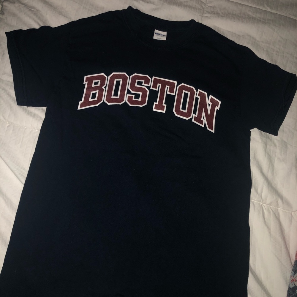 BOSTON T-SHIRT NEW